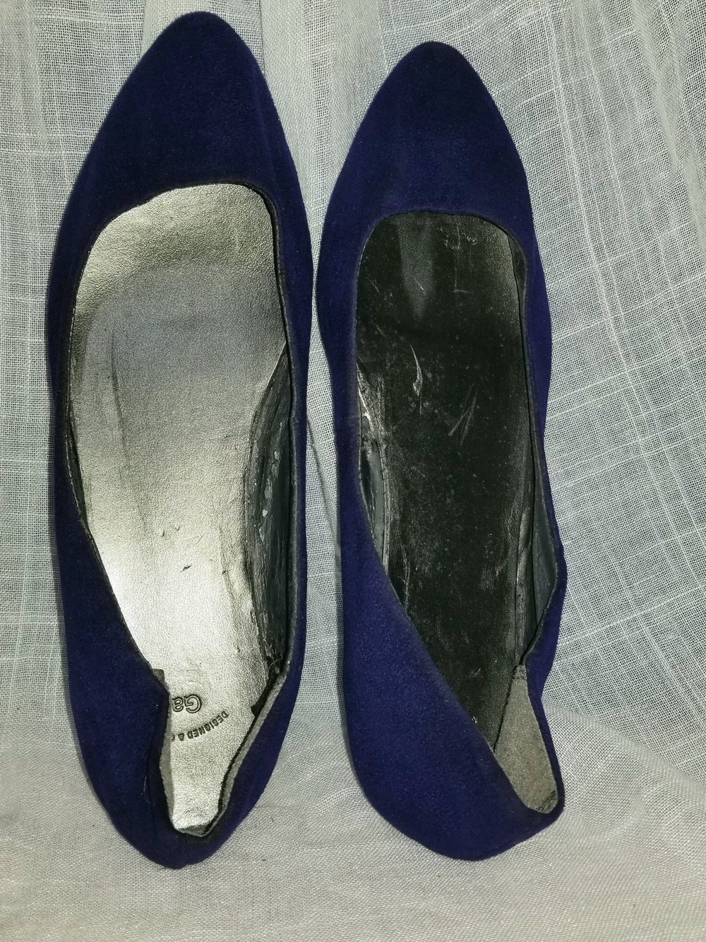 GAP Women's 8 Royal Blue Faux-Suede Pointed-Toe Flats With Silver Interior